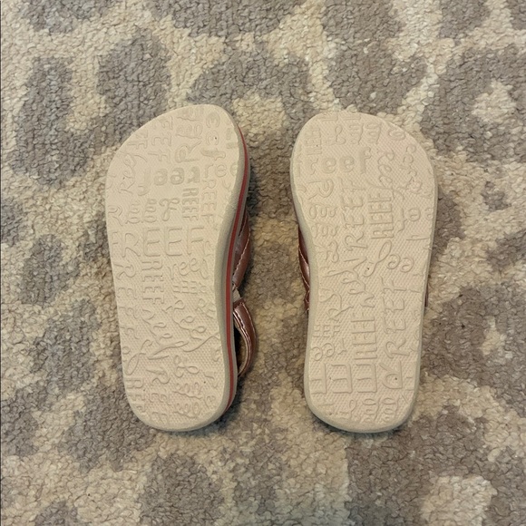 Reef Little Kids Ahi Cheetah Flip Flops sz 3/4 - Picture 3 of 4